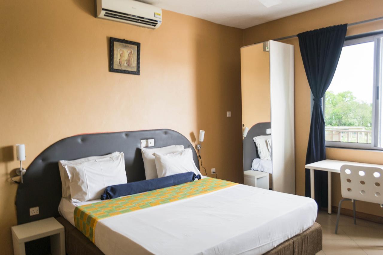 Cheers Guesthouse Botianaw Bagian luar foto