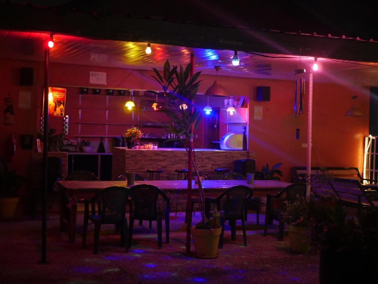 Cheers Guesthouse Botianaw Bagian luar foto