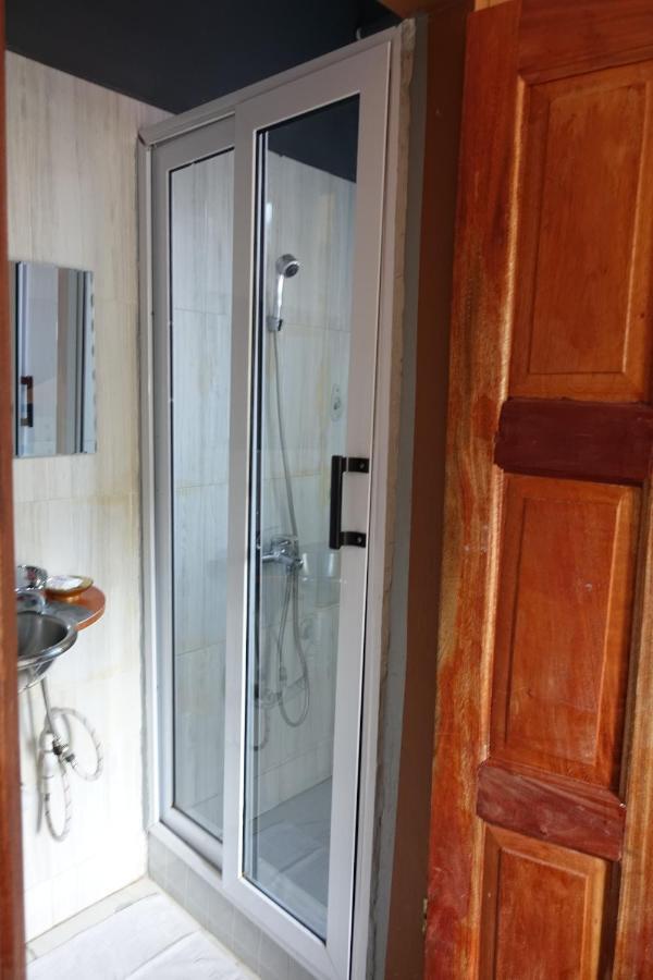 Cheers Guesthouse Botianaw Bagian luar foto