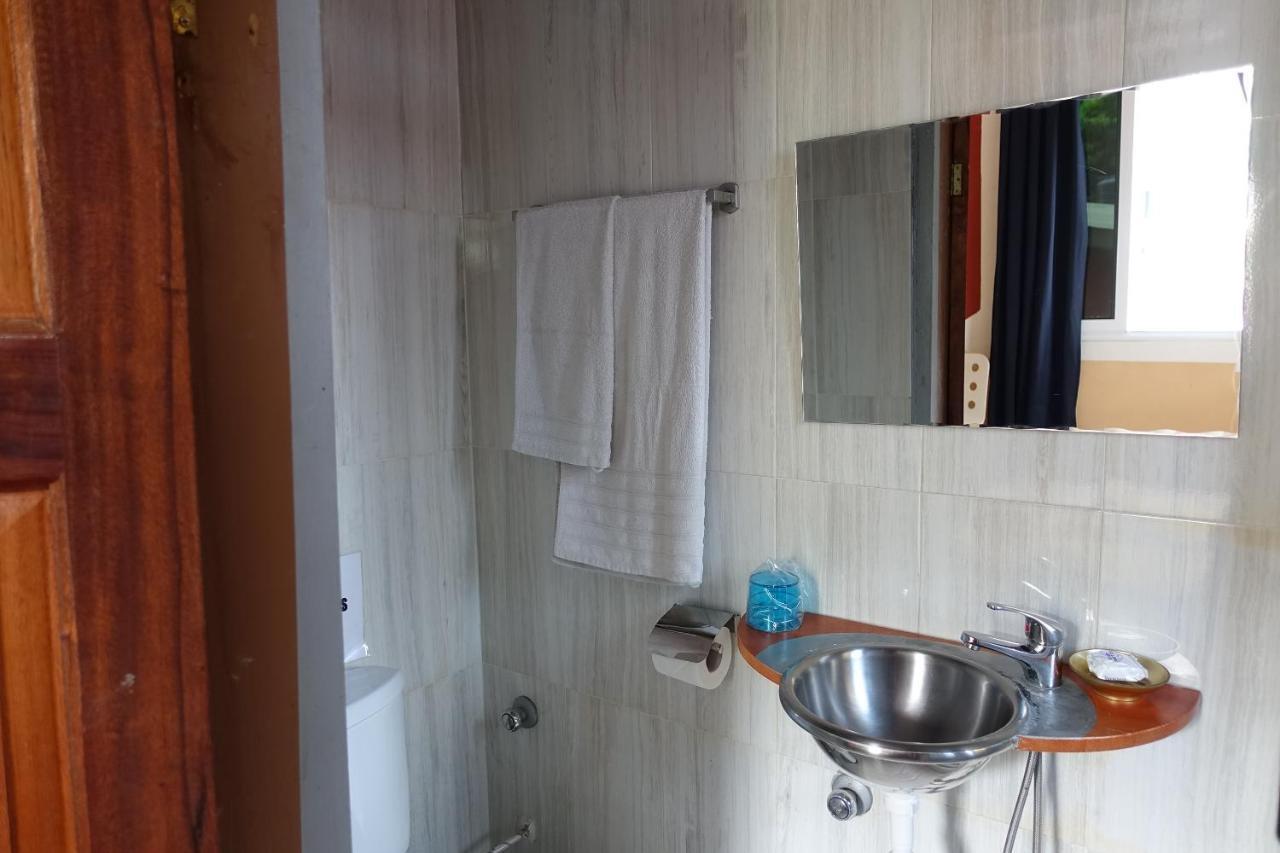 Cheers Guesthouse Botianaw Bagian luar foto