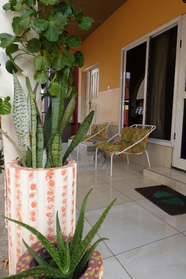 Cheers Guesthouse Botianaw Bagian luar foto